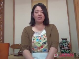 Paffuto full-blown giapponese divinity ama pene in casa e all'aperto